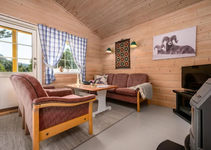 Synnove By Interhome Semesterbostad Gjolanger